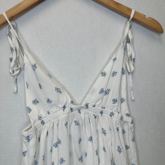 Princess Polly Floral Tie-Strap Babydoll Cami size 2 - Picture 3 of 8